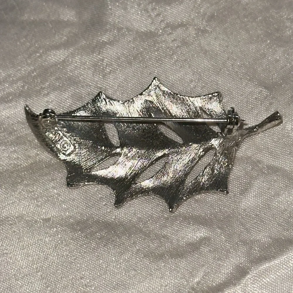 Vintage Silver Tone‎ Leaf Brooch